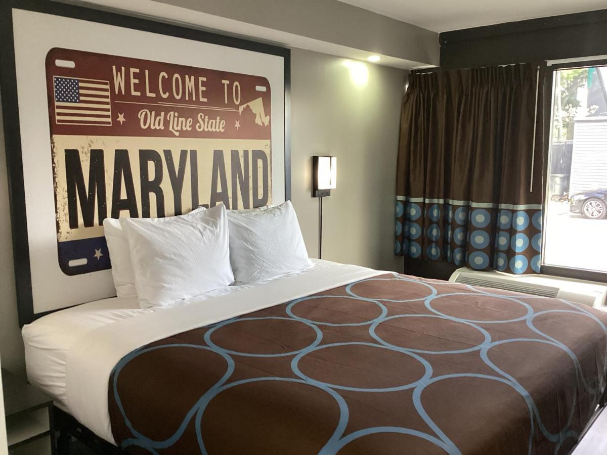 Super 8 By Wyndham Baltimore Northwest Exterior photo